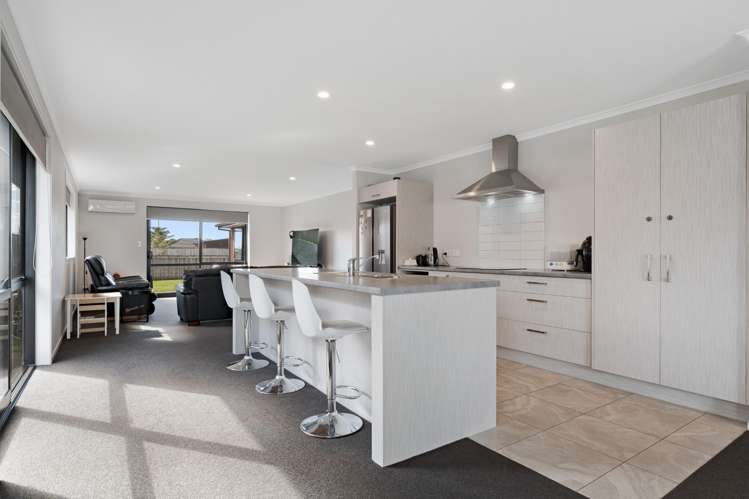 27 Parkside Mews Papamoa_2