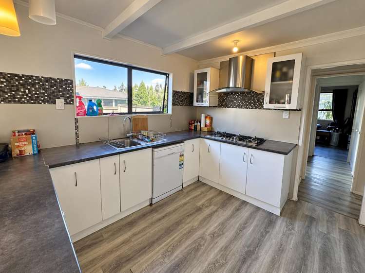 50 Redcrest Avenue Red Hill_5
