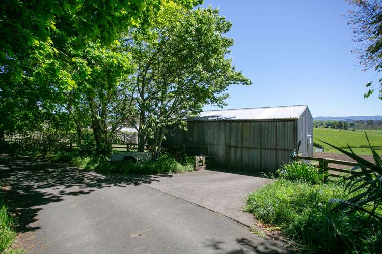 33 Berkers Road Ngahinapouri_15