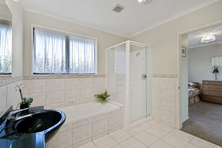 16 Avon Gate Russley_12