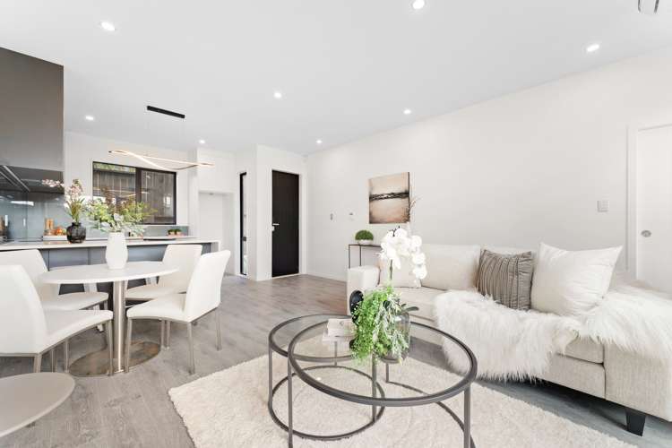 3/122 Archibald Road Kelston_1