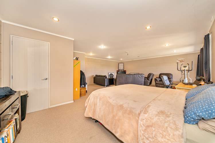 19 Swain Grove Riverstone Terraces_16