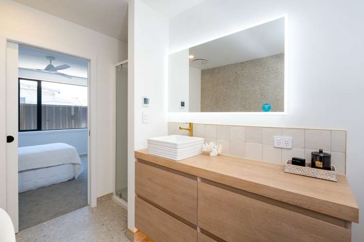 96 Charles Street Westshore_26