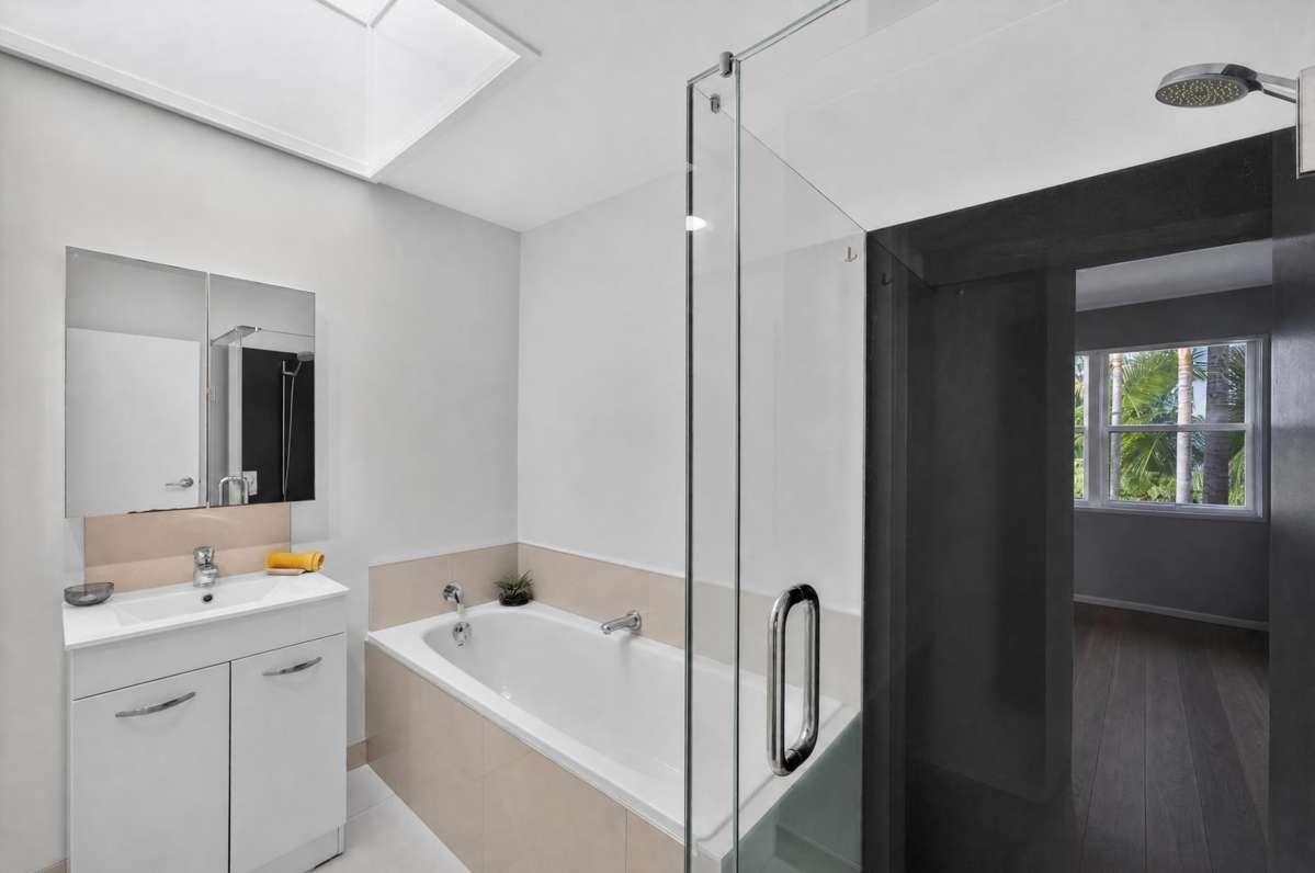 107 A & B Aotea Street_4
