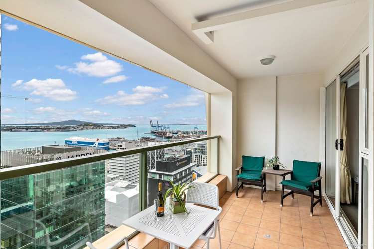 2406/8 Albert Street Auckland Central_7