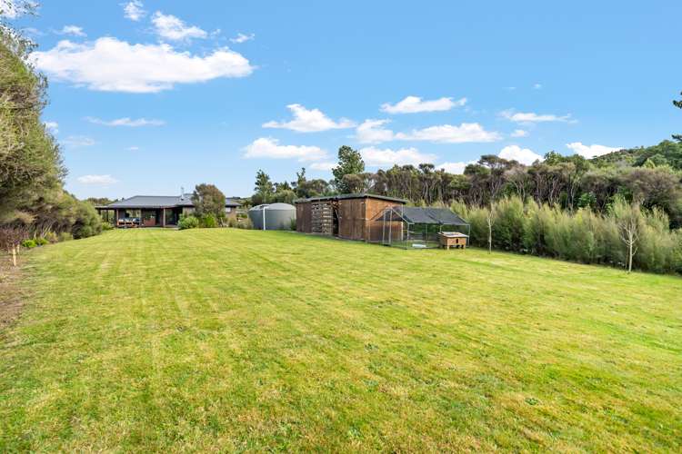 297 Fairview Drive Akatarawa_13