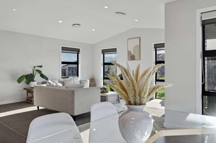 58 Carroll Place Owhata_5