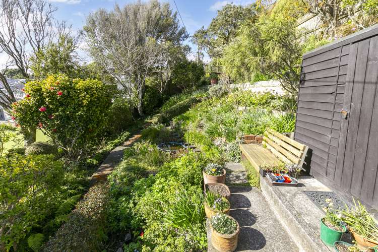 52 Nicholson Road Khandallah_17