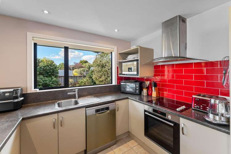 37B Eighty Eight Valley Road Wakefield_5