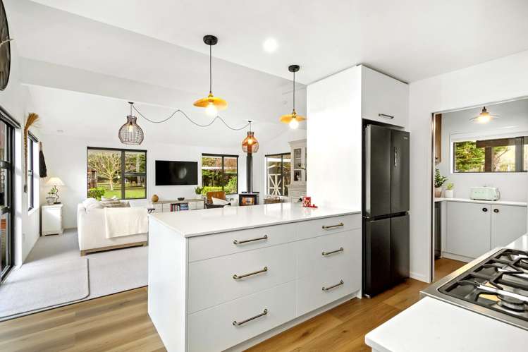 111A Johnsons Road Whitemans Valley_12