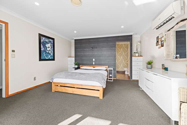 7210 South Road Warea_13