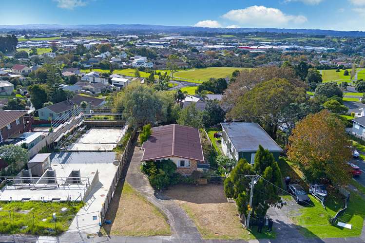 34 Royal Road Massey_2