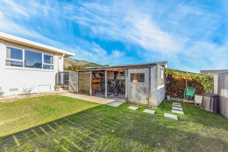 38 Farnham Drive Richmond_23