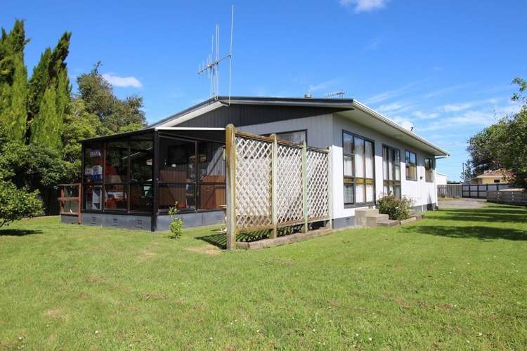 16a Flower Street Bulls_7