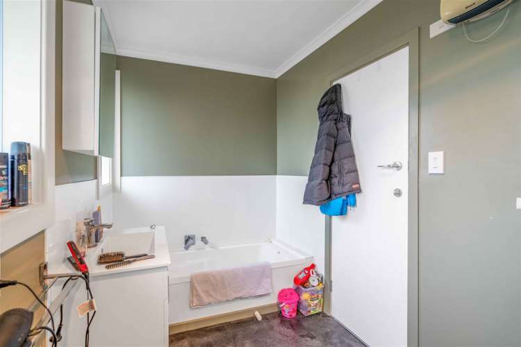 44 Lothian Crescent Strathern_11