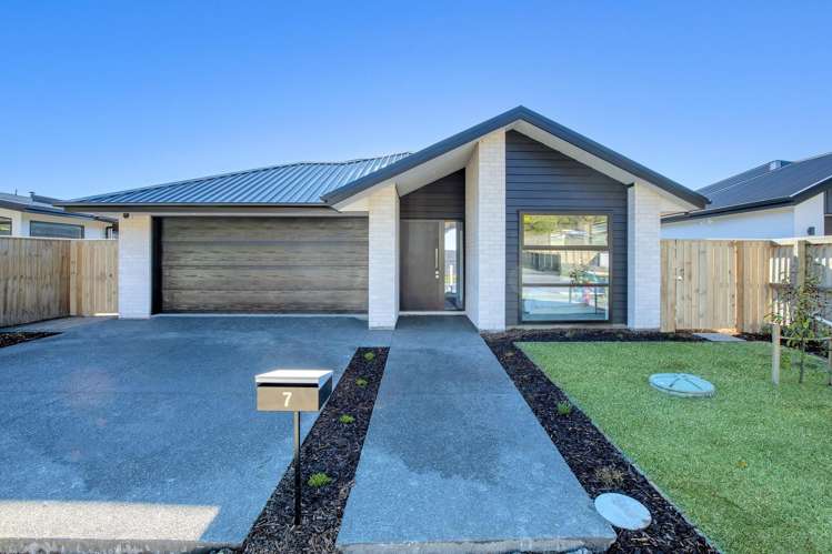 Falcons Landing Lincoln Rolleston Road_4