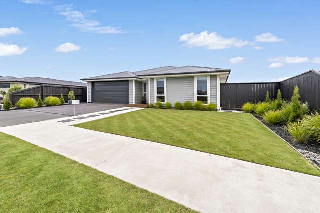 28 Whitehorn Drive Lincoln_1