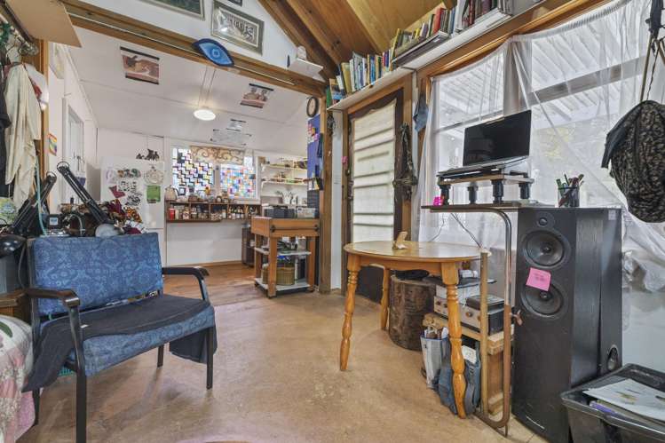 83 Doctors Point Road Waitati_11