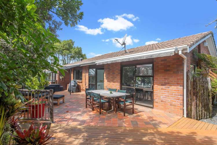 8 Kingshaven Close Mount Roskill_11