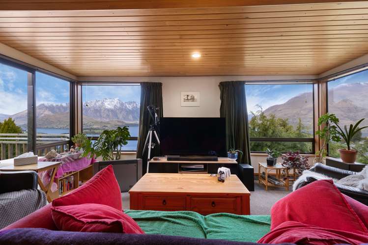 41 Greenstone Place Fernhill/Sunshine Bay_5