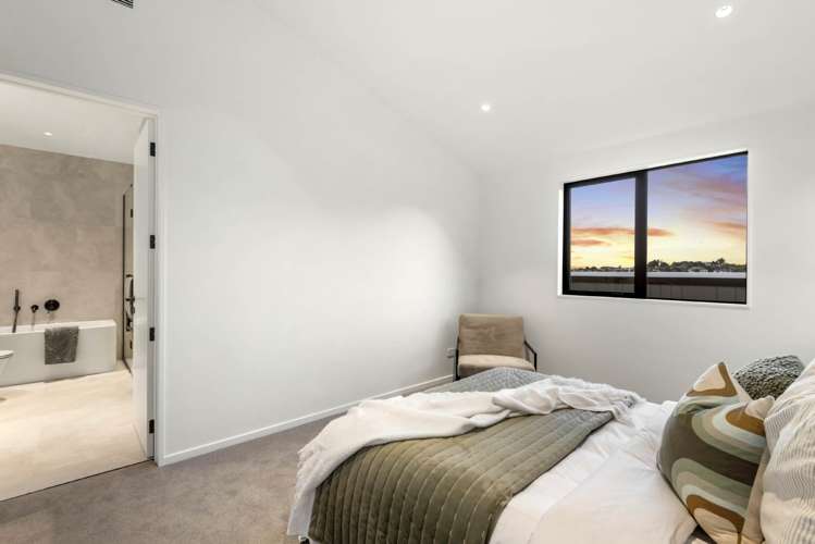 8A Serrata Place Browns Bay_19