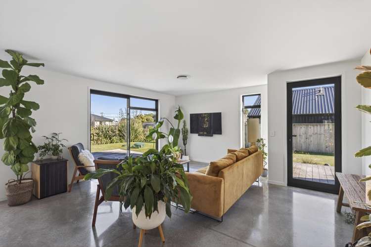 4 Fox Street Okato_18