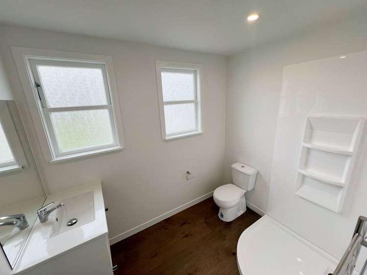 1258 High Street Taita_12