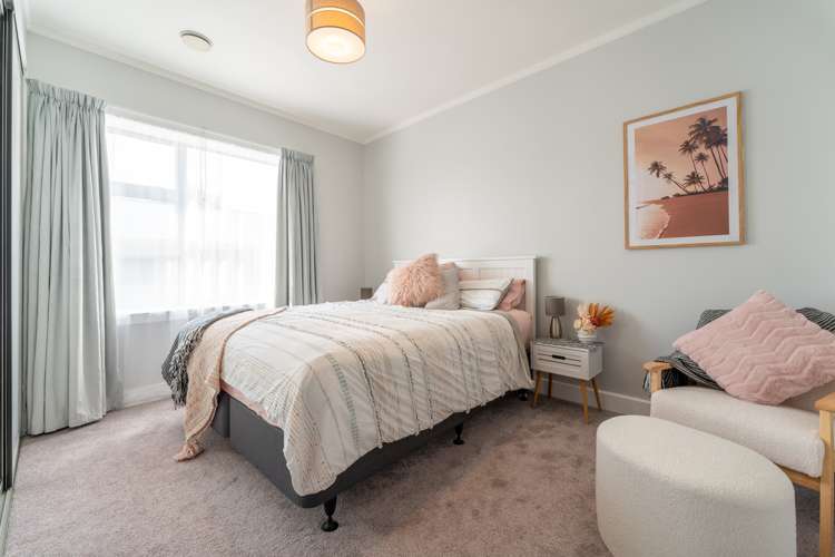 8 Lisava Avenue Seaview_10