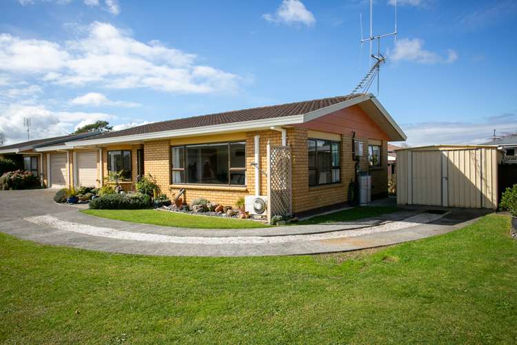 8 Conrad Place Leamington_17