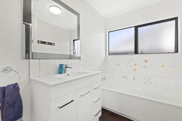 1/10 Airfield Road Takanini_11