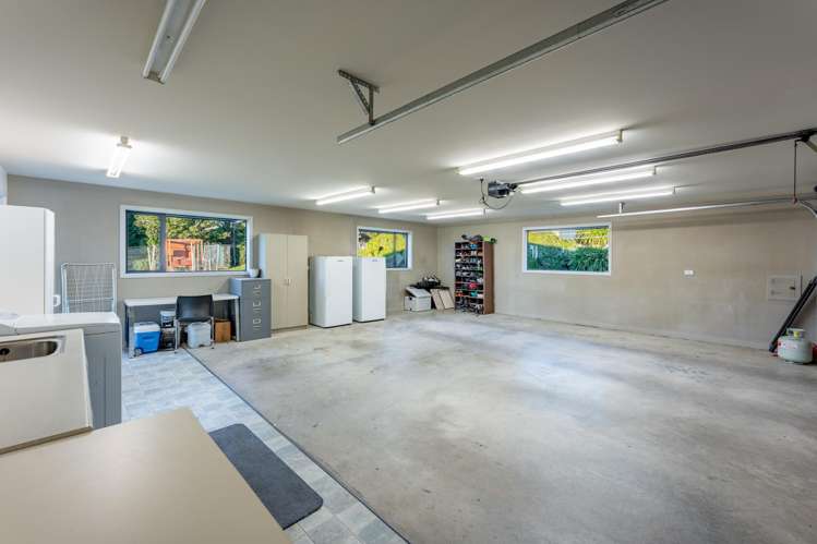 210 Spur Road Hadlow_14