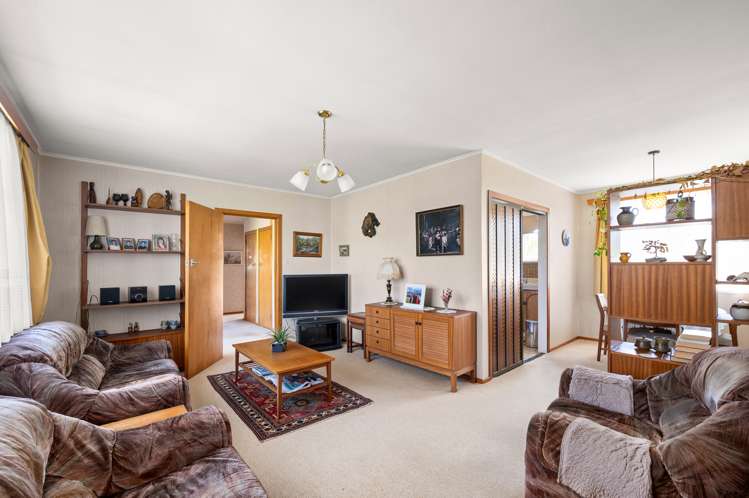 68 Buscomb Avenue Henderson_17