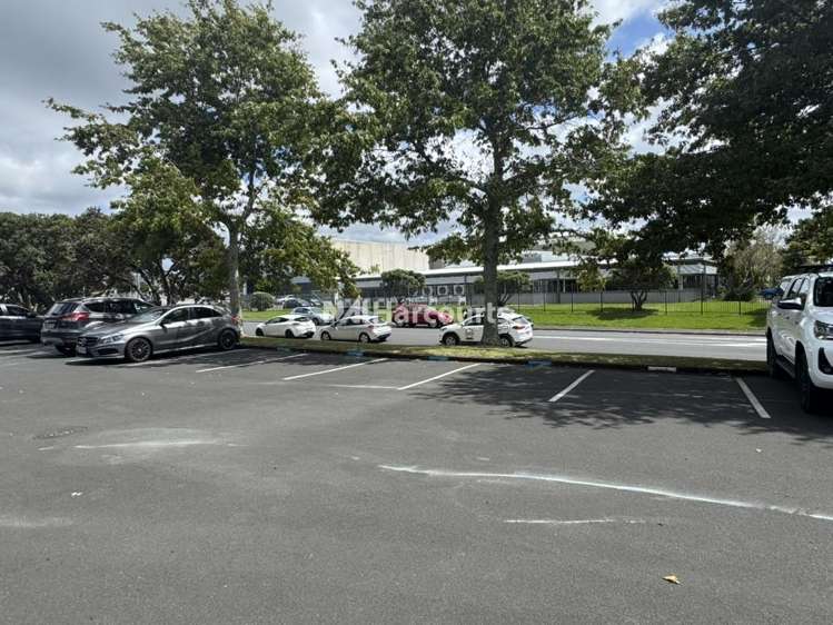 D/28 William Pickering Drive Rosedale_12