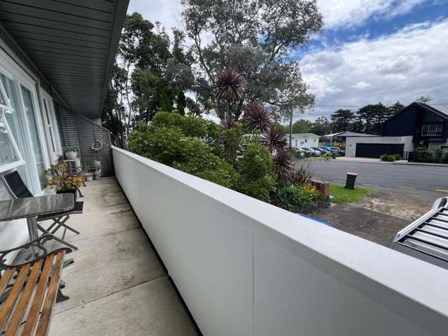 Exceptional 2 Bedroom Apartment with Stunning Views