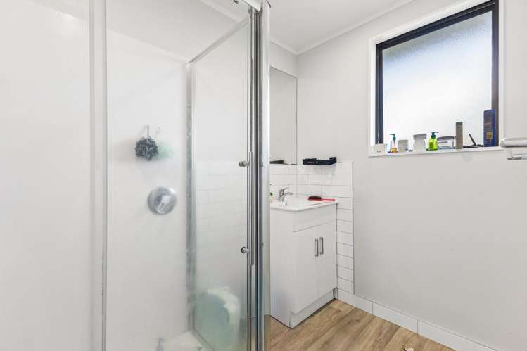 2/77 Redcrest Ave 10939_8