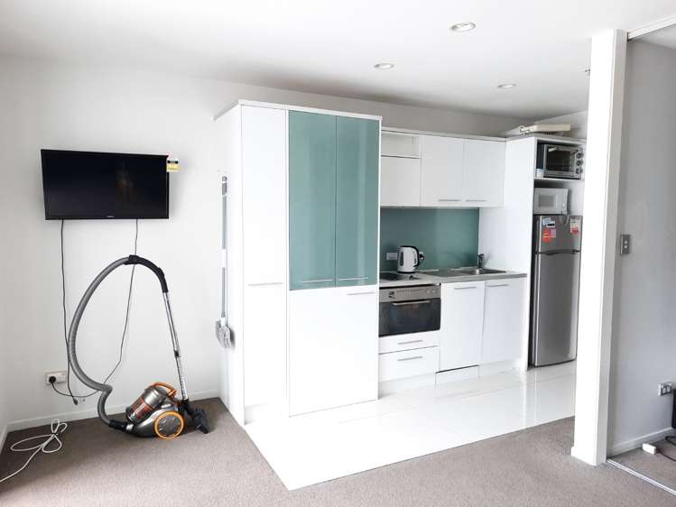 808/17 Vogel Lane Auckland Central_8