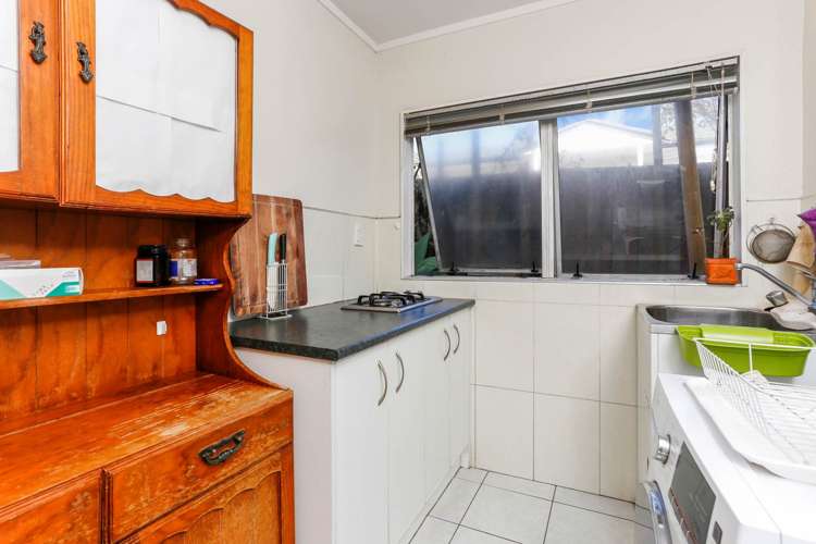 4 Reelick Avenue Pakuranga Heights_16