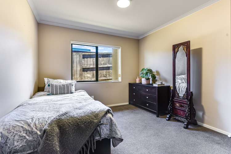 90 Farnborough Drive Grandview Heights_13