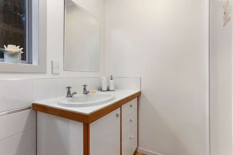 4/348 West Coast Road Glen Eden_14