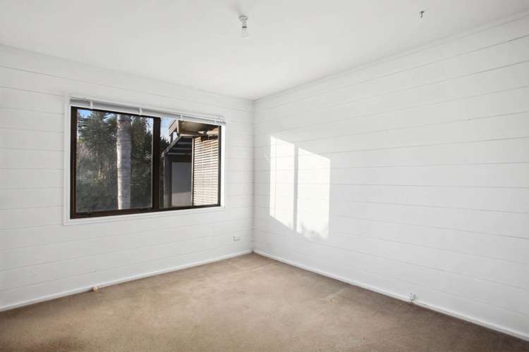 13 Valerie Crescent Okura_20