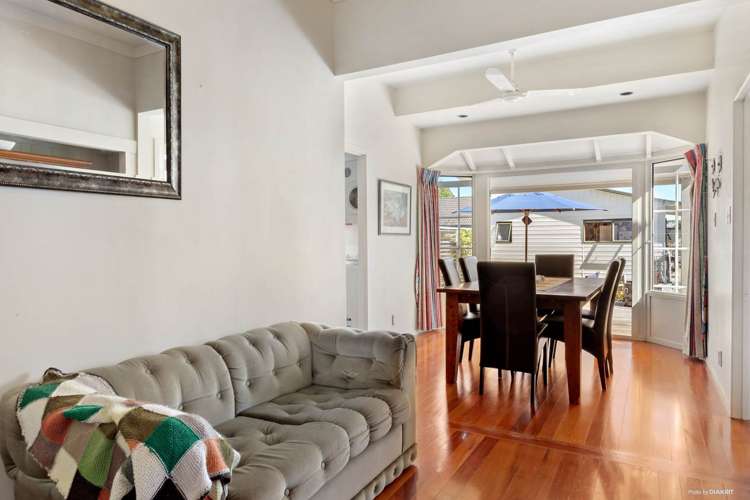 6 Preston Avenue Belmont_4