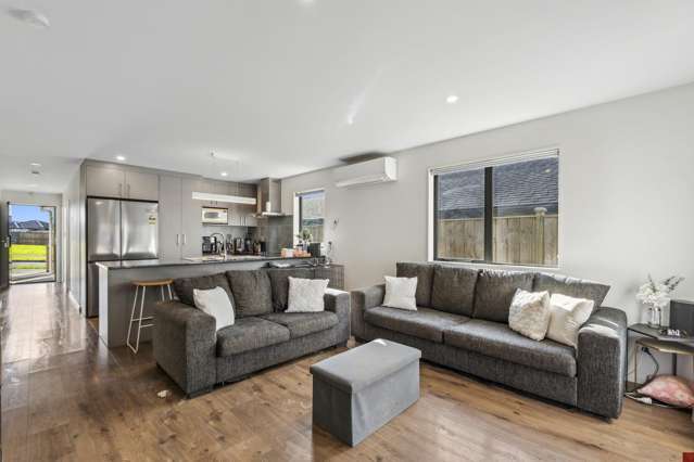 Karaka Deal! 4-Bed Standalone Must Go