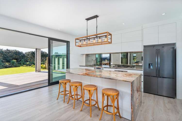 17 Fred Harsant Drive Cooks Beach_5