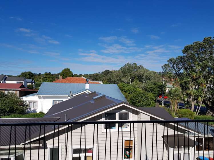 9/2 Atarangi Road Greenlane_6