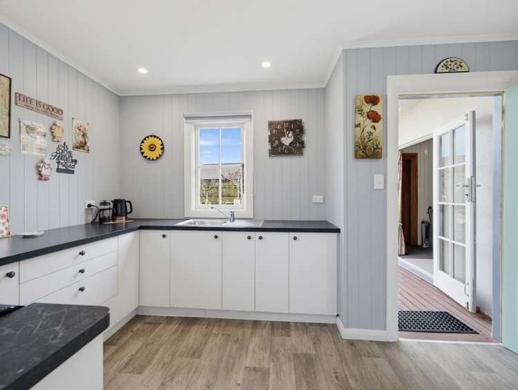 56 Awamoa Road_3