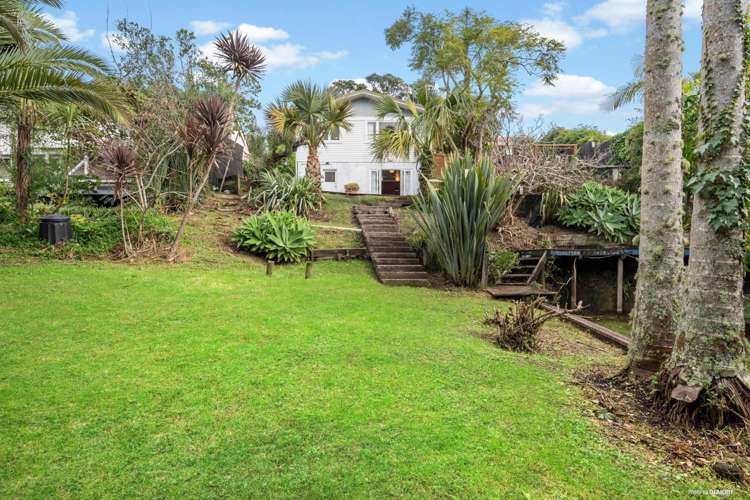 135 Glengarry Road Glen Eden_18