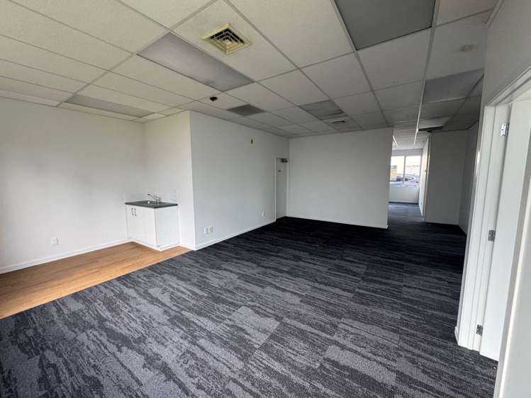 Unit A/44-46 Constellation Drive Rosedale_2