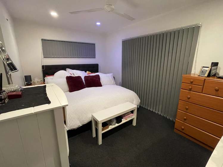 219 Mahia Road Wattle Downs_10