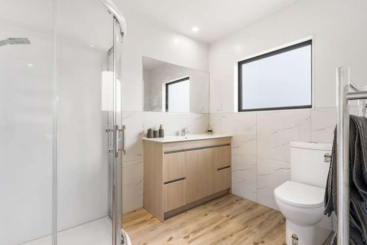 2/7 Wastney Road Alfriston_10