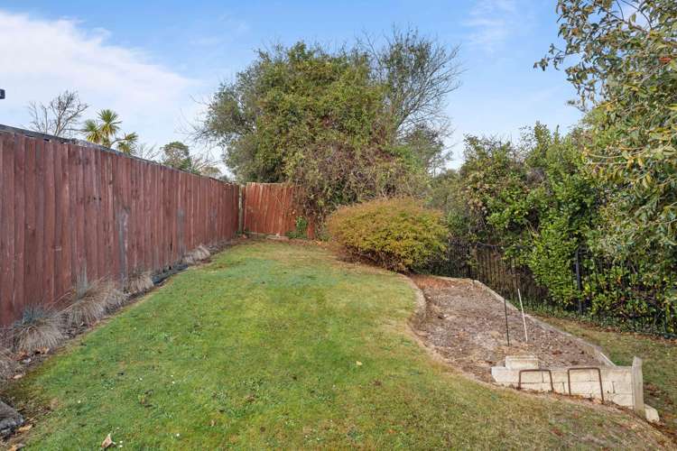1/98A Lake Terrace Road Burwood_12